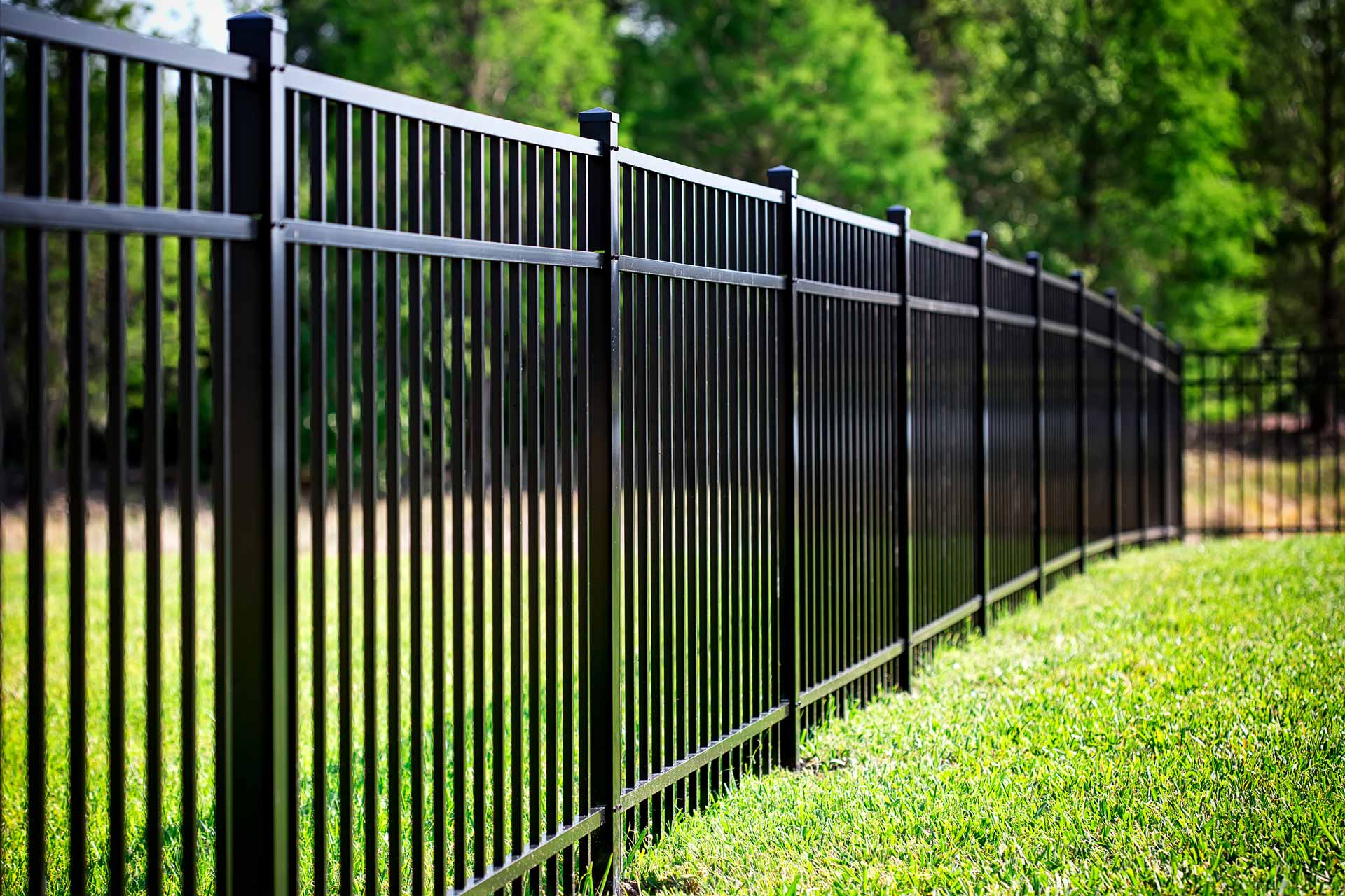 Aluminum fence in backyard